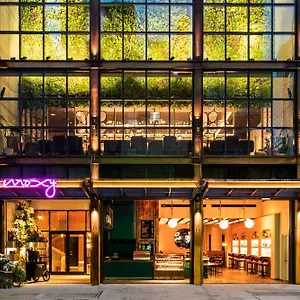 **** Hotel Moxy Nyc Chelsea United States